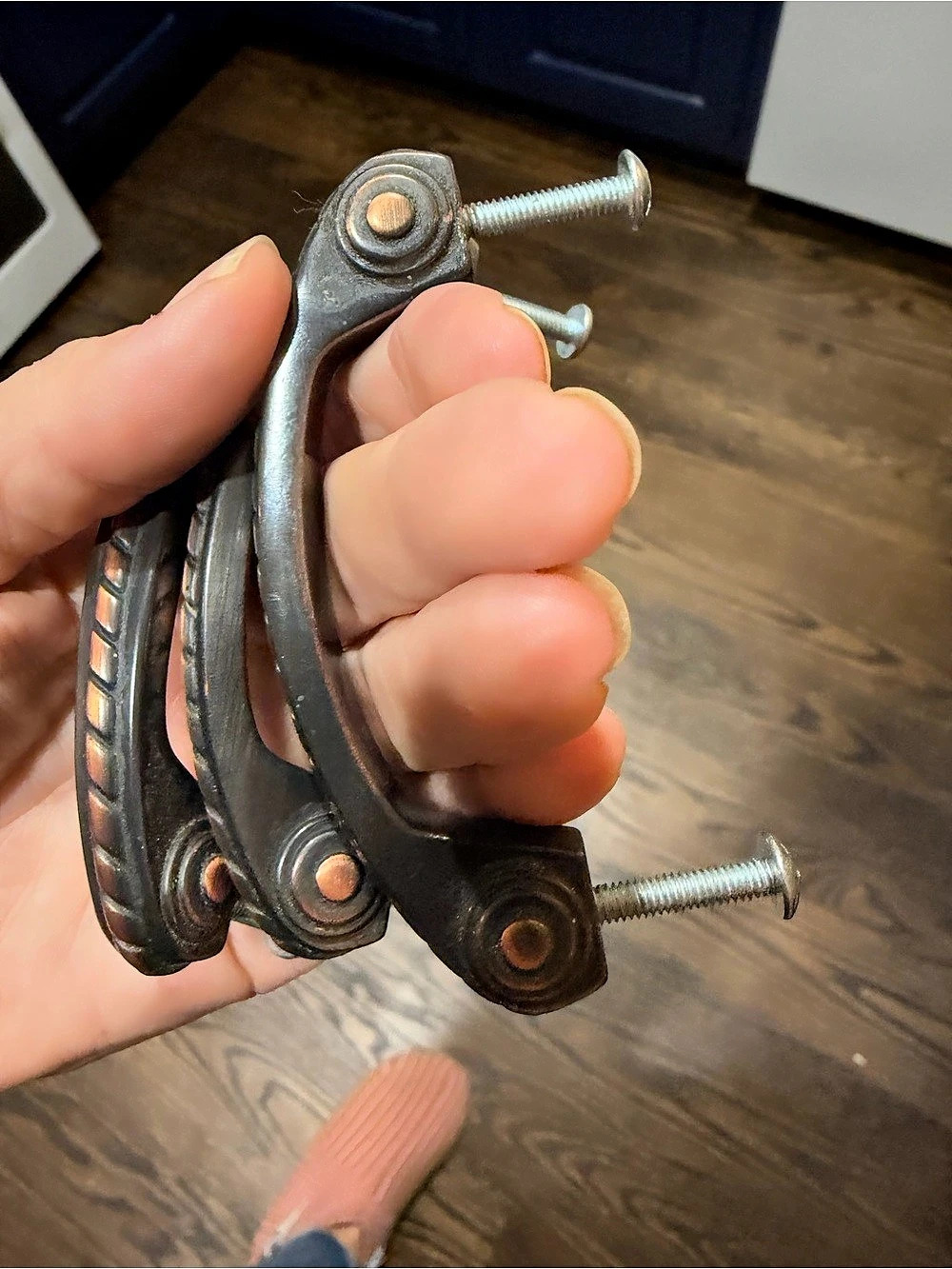 Drawer pulls (3) - Picture 2 of 3